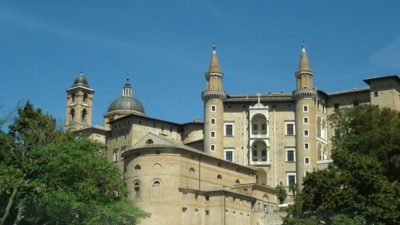 In visita alla casa natale di Raffaello a Urbino