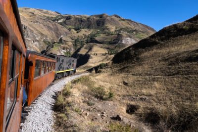 Ecuador, il Naso del Diavolo, il mitico treno che sale la montagna!