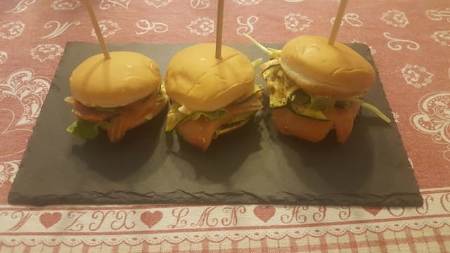 hamburger-salmone-maionese