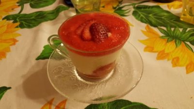 mousse cioccolato bianco coulis fragole lamponi cover