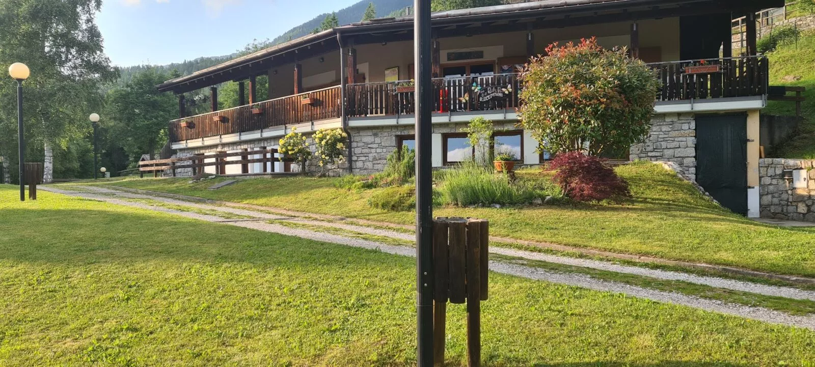 Copertina Camping Chalet Pian della Regina